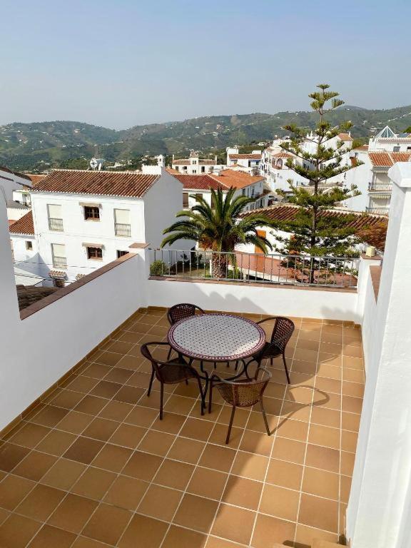 Casa Con Increibles Vistas A Las Montanas Y Al Mar Frigiliana Luaran gambar